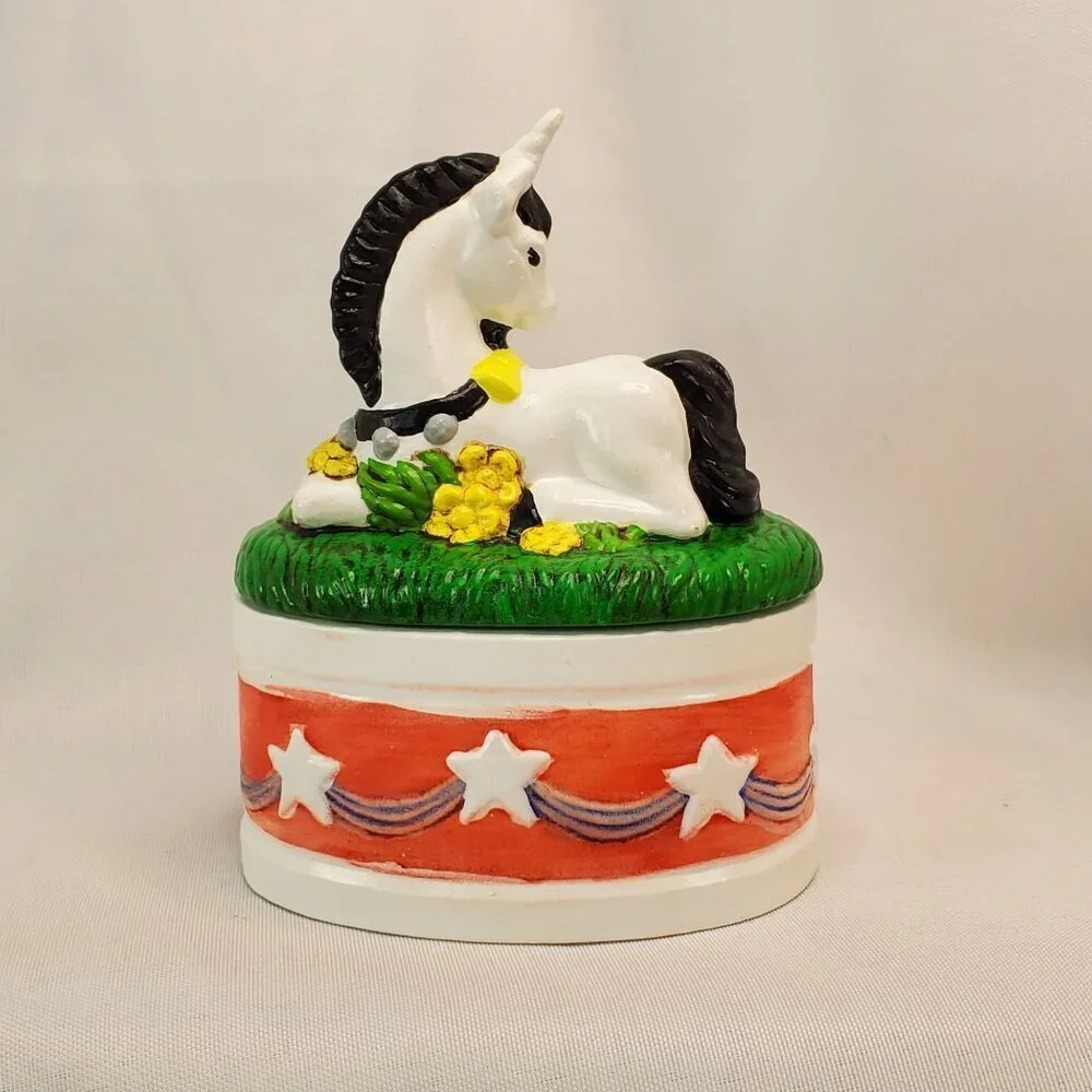 Vintage Y2K Hand painted Ceramic Unicorn Small Trinket Jewelry Box Holder